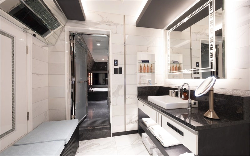 SUITE ROOM(ROOM81)内観